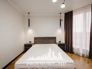 Apartament cu 3 camere, 77 m², Centru, Chișinău foto 2