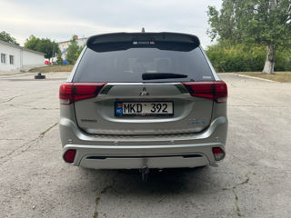 Mitsubishi Outlander foto 15