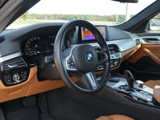 BMW 5 Series foto 6