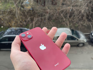 iPhone 13 Red 128GB foto 4