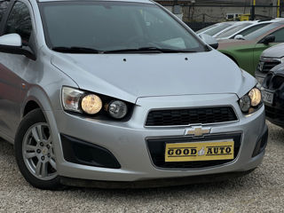 Chevrolet Aveo foto 2