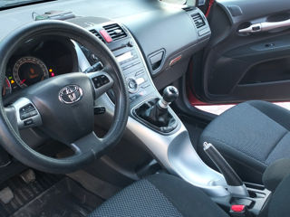 Toyota Auris foto 6