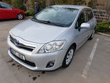 Toyota Auris foto 1