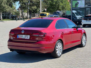 Volkswagen Jetta foto 3