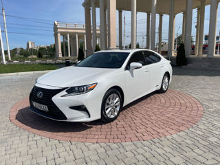 Lexus ES Series