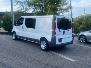 Renault trafic foto 2