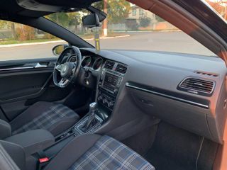 Volkswagen Golf foto 8