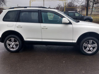 Volkswagen Touareg foto 2