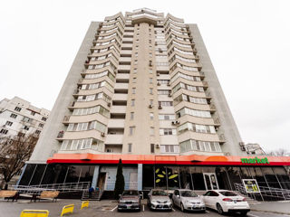 Apartament cu 2 camere, 65 m², Centru, Chișinău