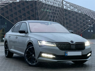 Skoda Superb foto 3