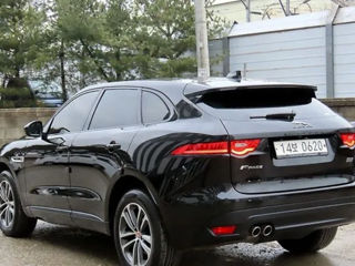 Jaguar F-PACE foto 2