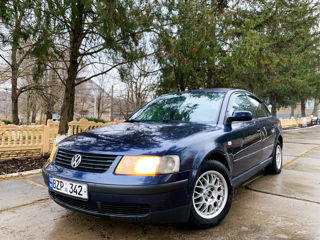 Volkswagen Passat foto 2