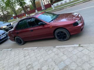 Subaru Impreza foto 2