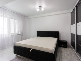 Apartament cu 2 camere, 76 m², Botanica, Chișinău foto 4