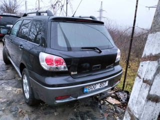 Mitsubishi Outlander foto 3