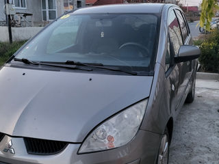 Mitsubishi Colt foto 4