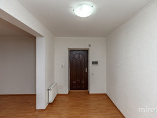 Apartament cu 3 camere, 95 m², Buiucani, Chișinău foto 10