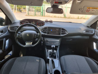 Peugeot 308 foto 9