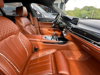 BMW 7 Series foto 5