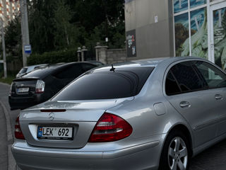 Mercedes E-Class foto 3