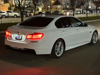 BMW 5 Series foto 5