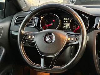 Volkswagen Jetta foto 9