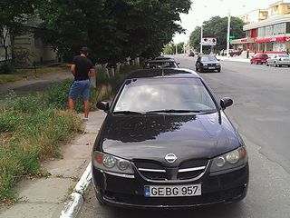 Nissan Almera foto 3