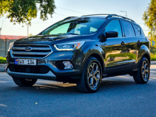 Ford Escape foto 2