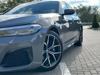 BMW 5 Series foto 11