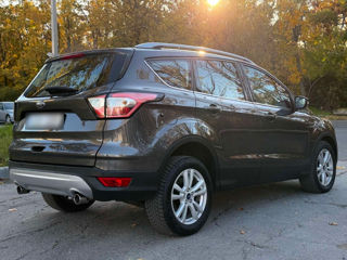 Ford Kuga foto 3