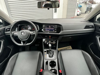 Volkswagen Jetta foto 16