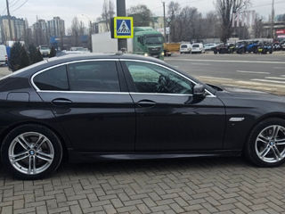 BMW 5 Series foto 3