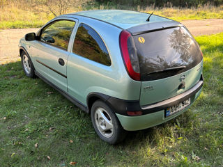 Opel Corsa foto 2