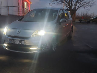 Renault Grand Scenic foto 3