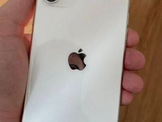 Cumpăr iPhone xr sau 11