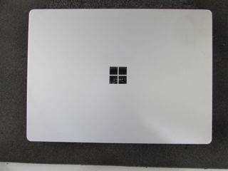Microsoft Surface Laptop 2 foto 1