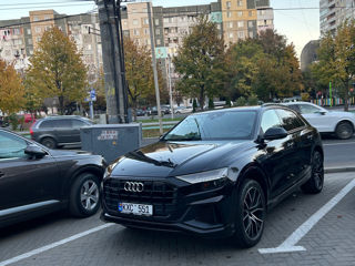 Audi Q8 foto 4