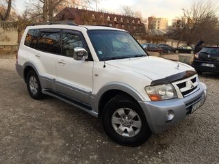 Mitsubishi Pajero foto 4