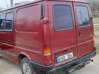 Ford Transit foto 4