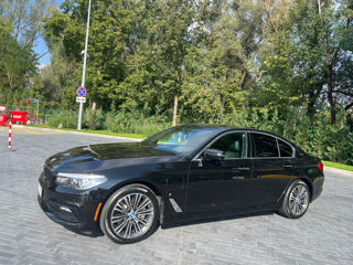 BMW 5 Series foto 3