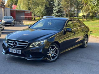 Mercedes E-Class foto 1