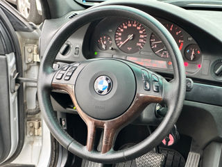 BMW 5 Series foto 9