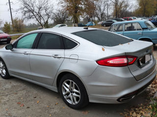 Ford Fusion foto 4