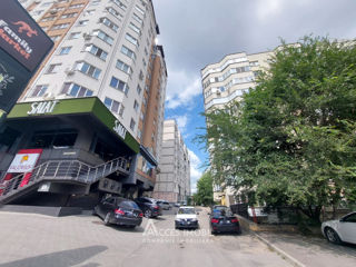Apartament cu 2 camere, 79 m², Botanica, Chișinău foto 19