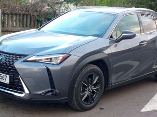 Lexus UX foto 3