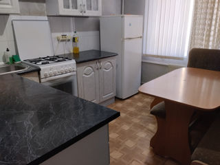 Apartament cu 2 camere, 68 m², Centru, Comrat