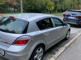 Opel Astra foto 2