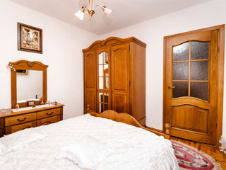 Apartament cu 3 camere, 70 m², Poșta Veche, Chișinău foto 4
