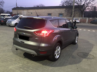 Ford Escape foto 6