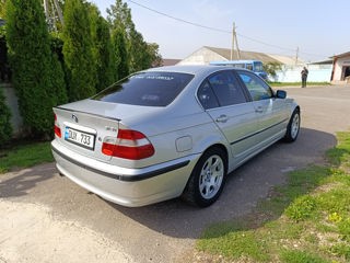 BMW 3 Series foto 5